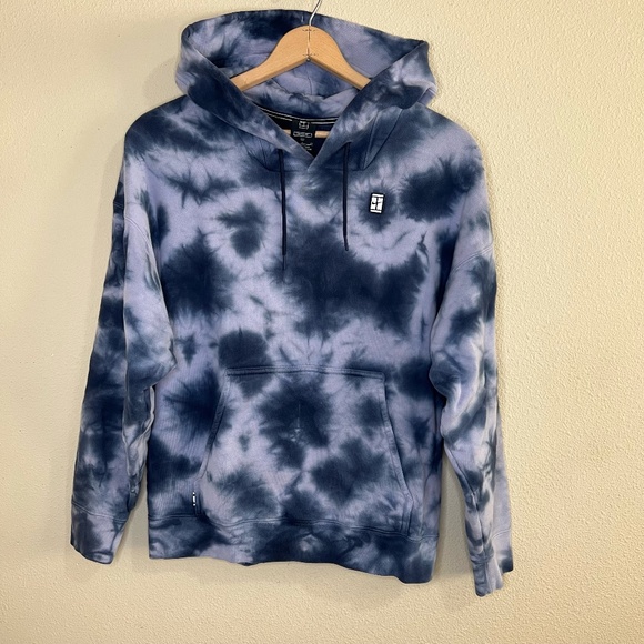 Nike Tops - Nike loose fit size small tie dye tennis sweatshirt